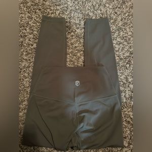Born primitive leggings